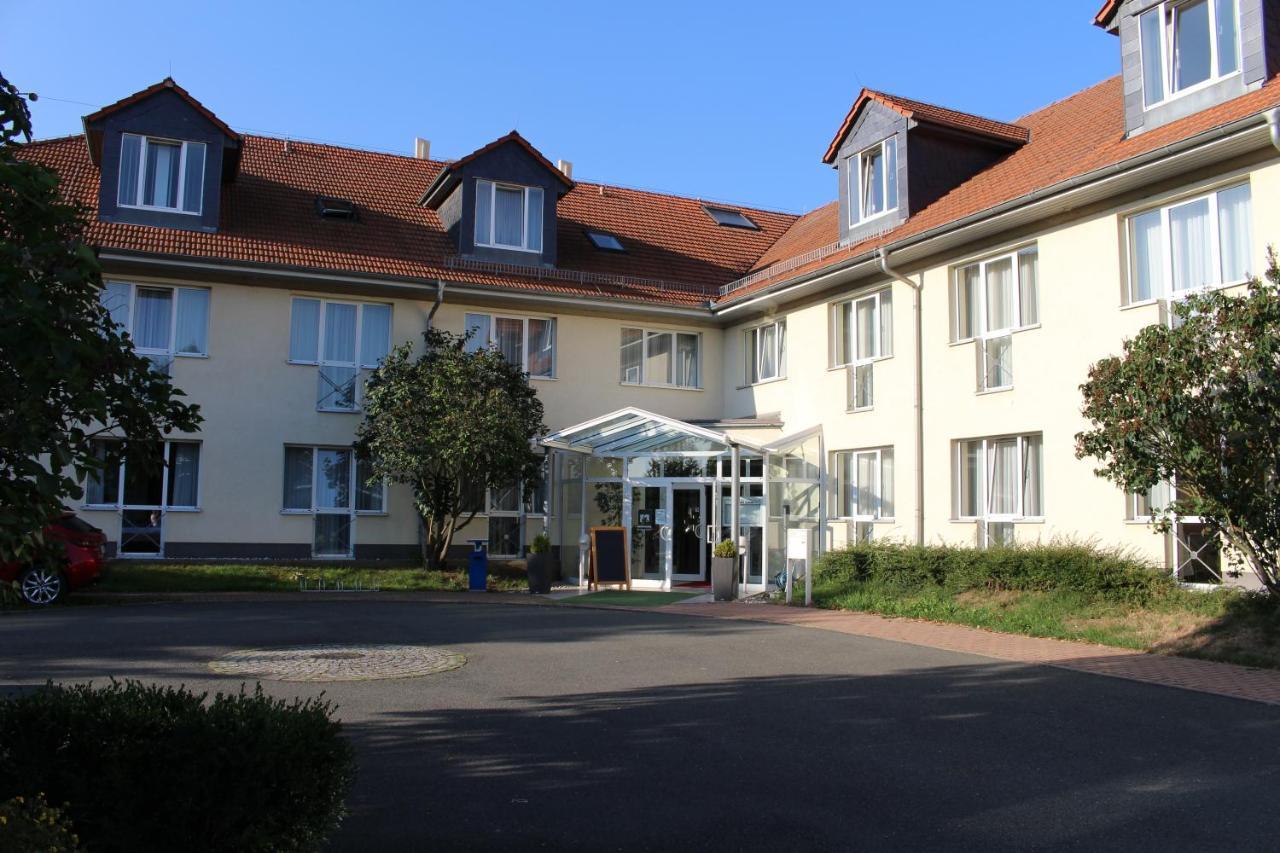 Hotel Ilmtal Mellingen Eksteriør billede